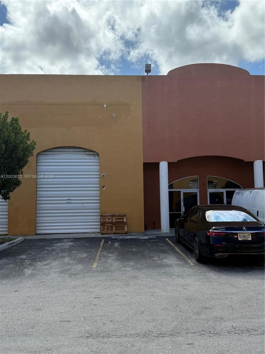 2954 W 84th St # 114, Hialeah FL 33018