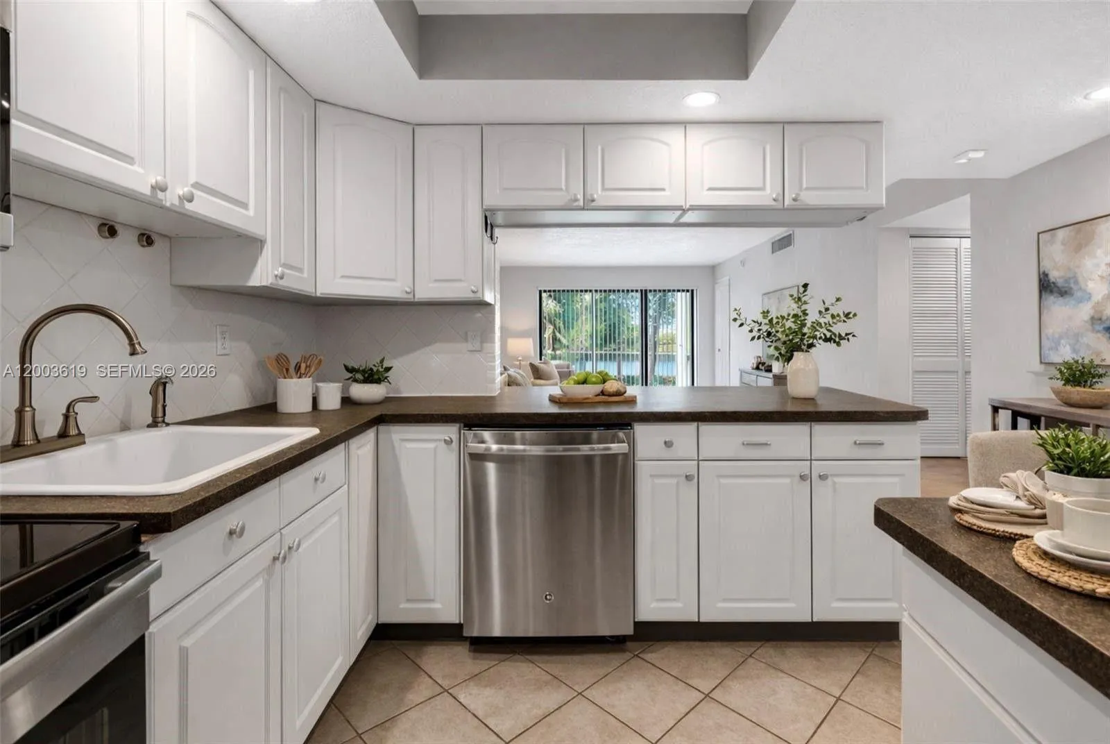 2322 S Cypress Bend Dr # 311, Pompano Beach FL 33069