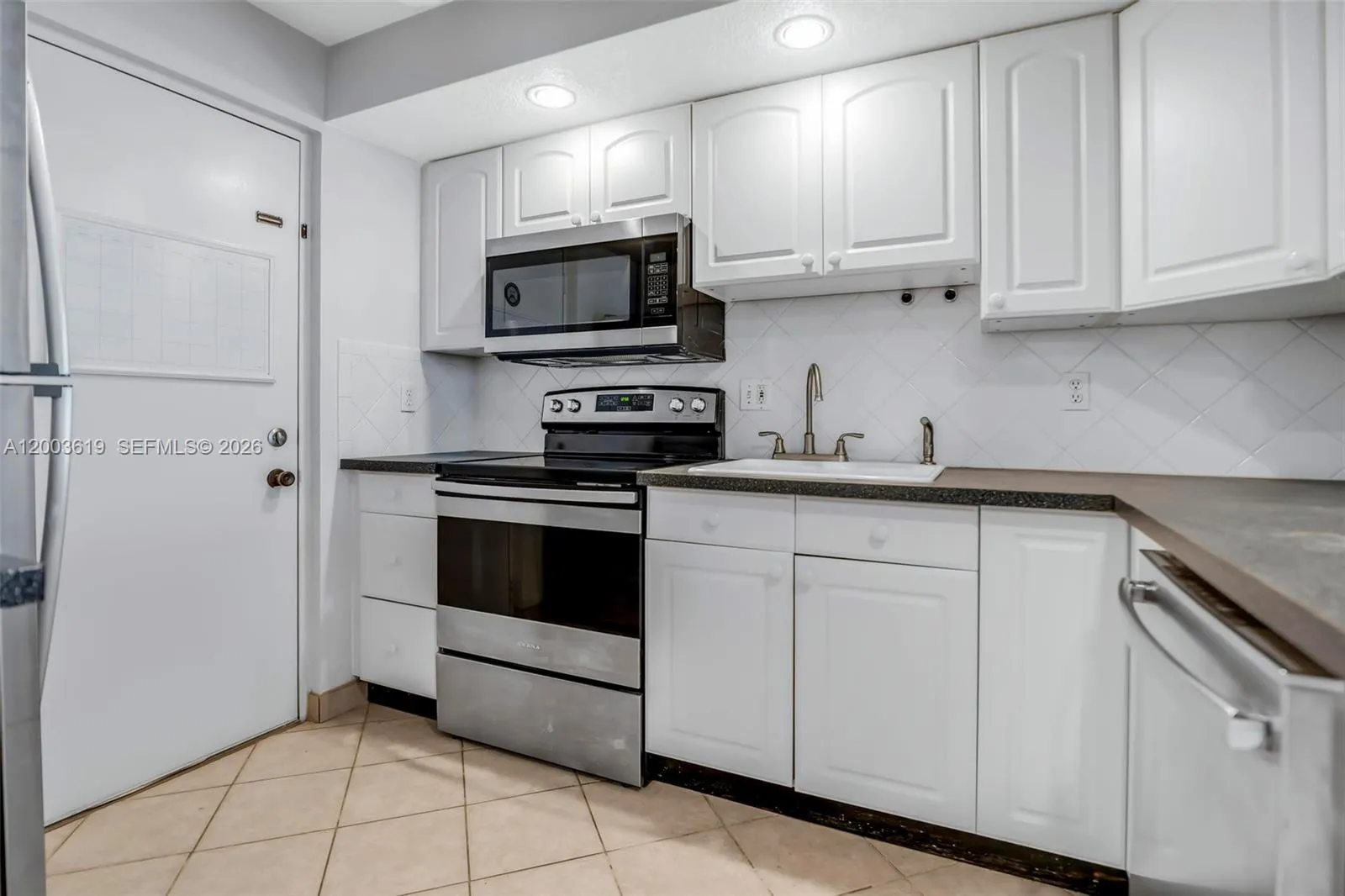 2322 S Cypress Bend Dr # 311, Pompano Beach FL 33069