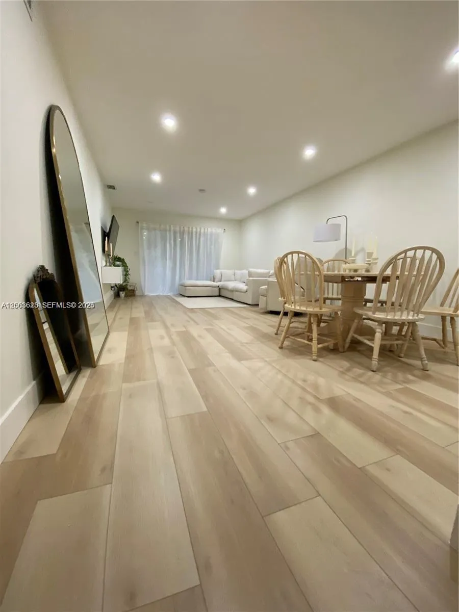 1200 Tallwood Ave # 302, Hollywood FL 33021