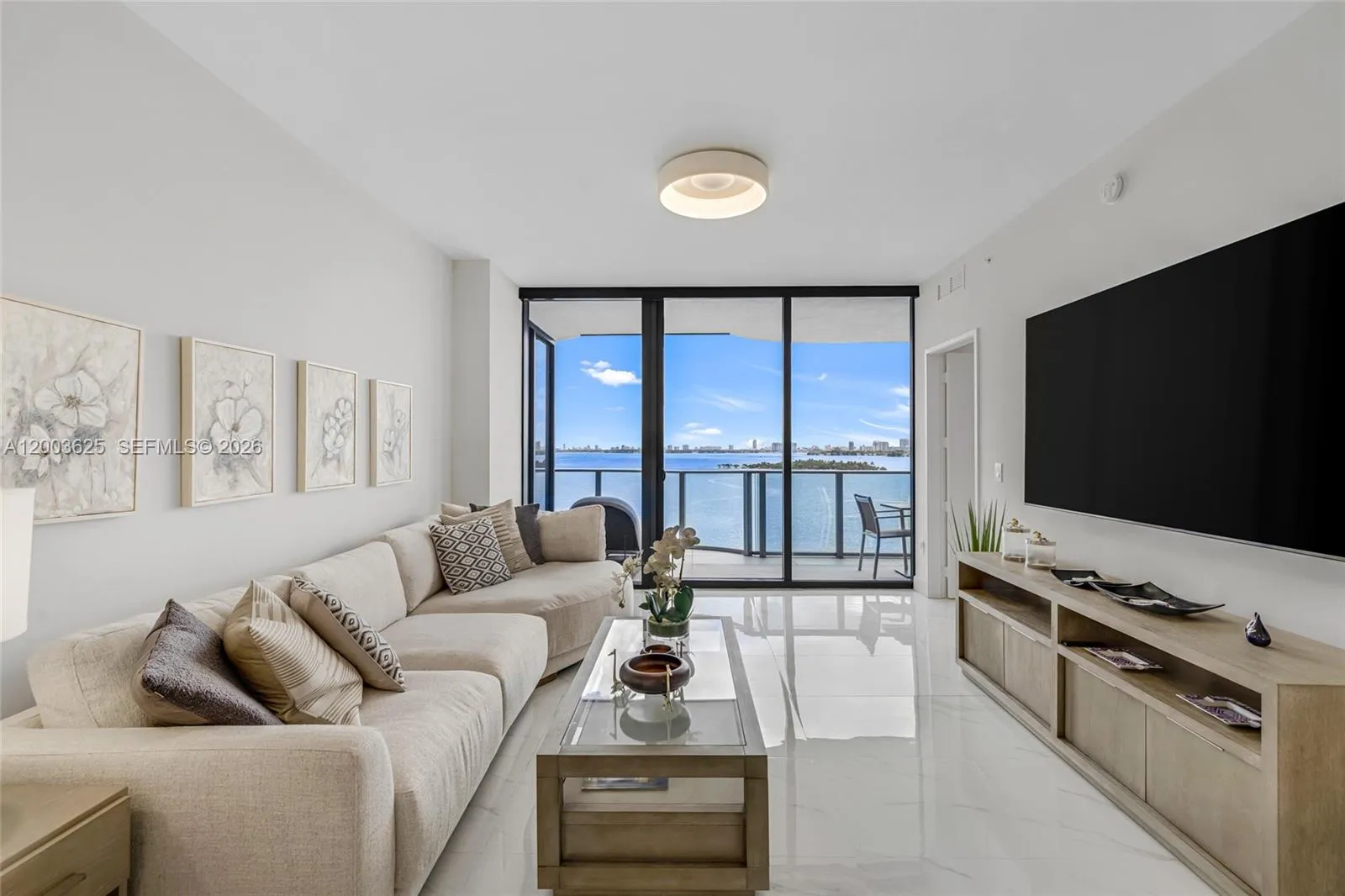 711 NE 23 # 704, Miami FL 33137