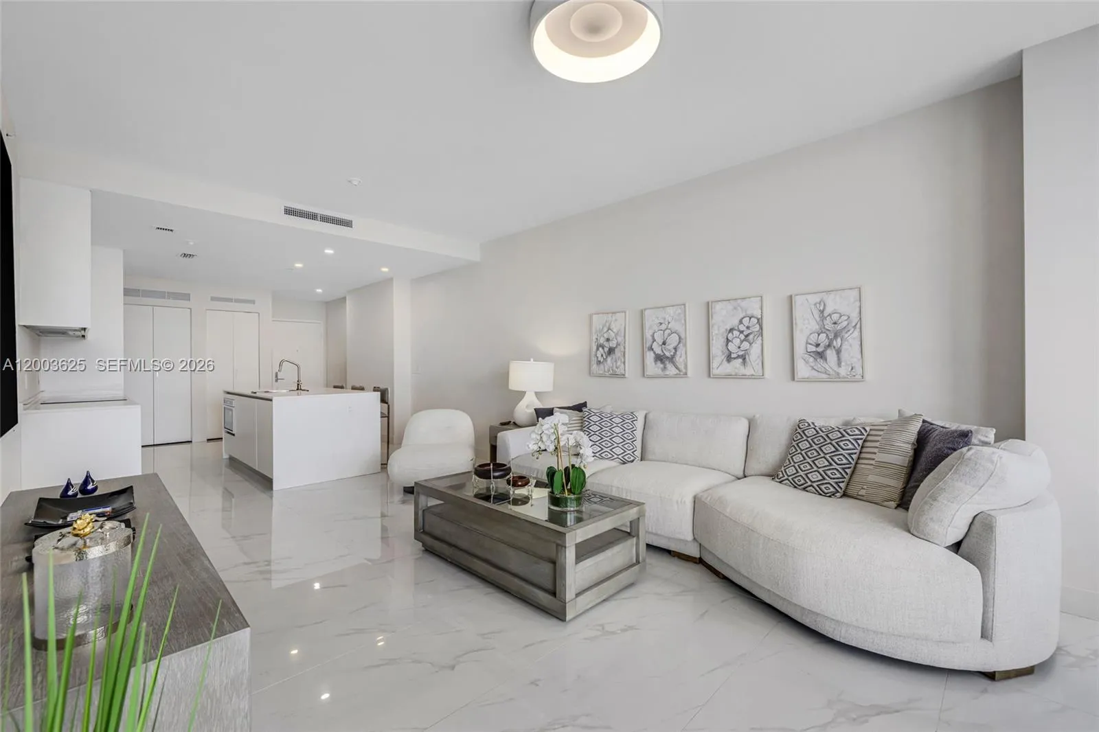 711 NE 23 # 704, Miami FL 33137