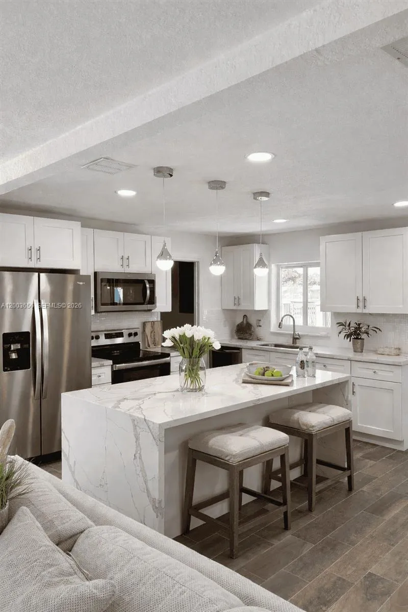 2831 NW 189th St, Miami Gardens FL 33056