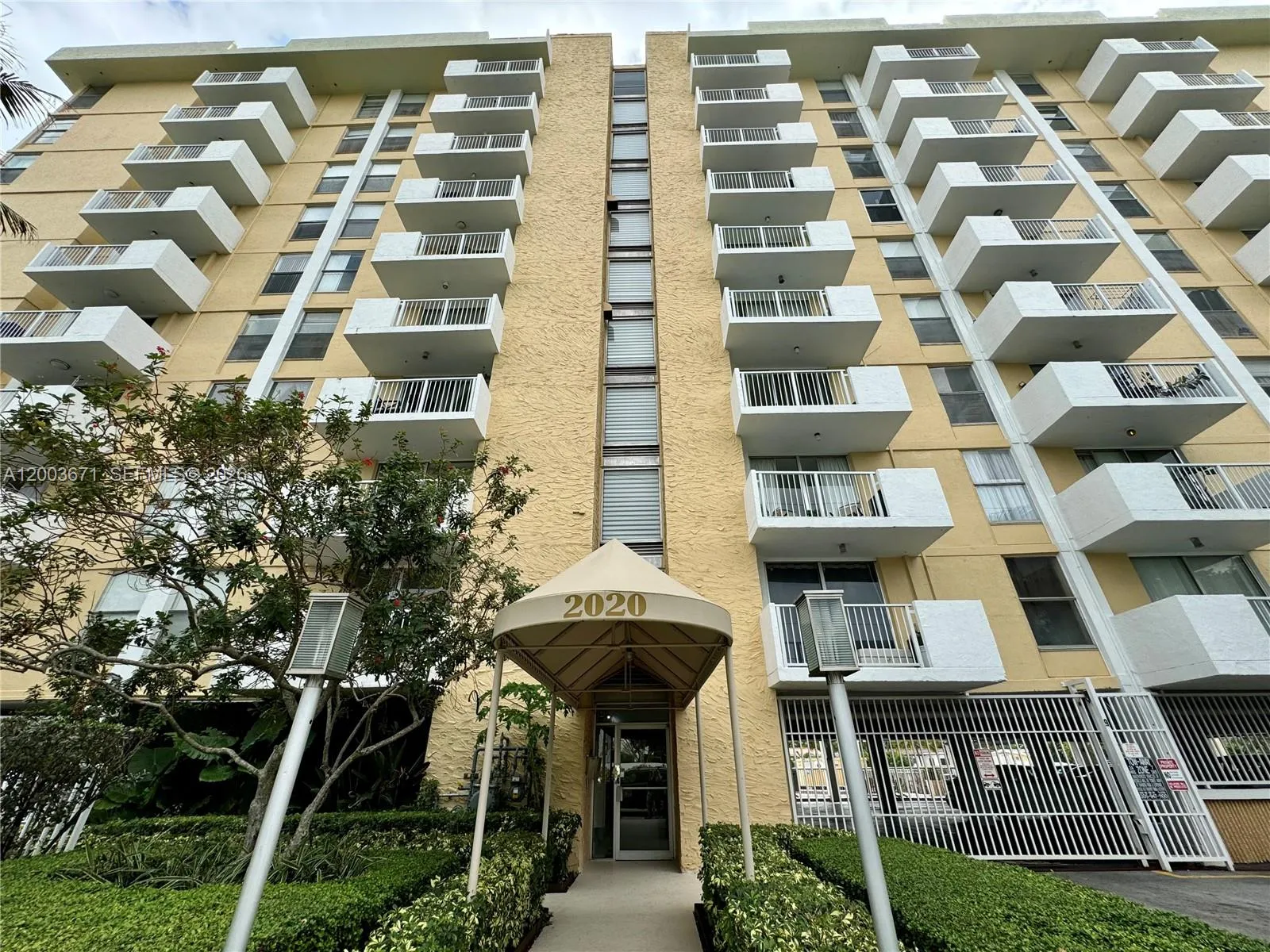 2020 NE 135th St # 810, North Miami FL 33181