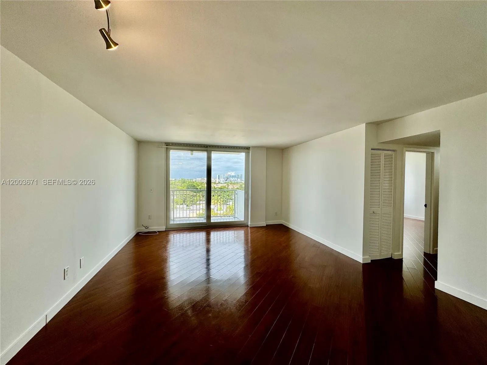 2020 NE 135th St # 810, North Miami FL 33181