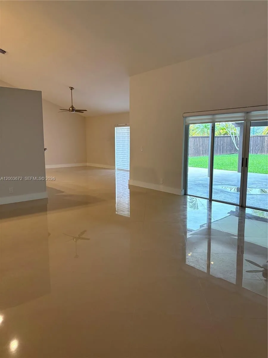 16209 NW 15th St, Pembroke Pines FL 33028