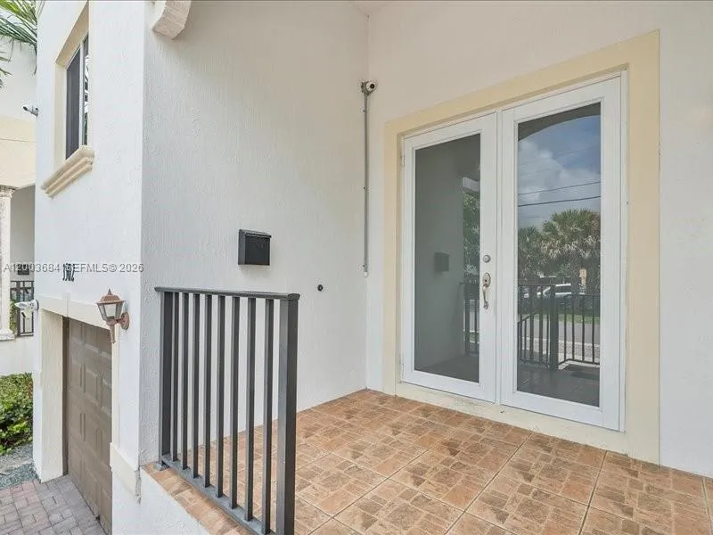 3502 NE 166th St # 2, North Miami Beach FL 33160