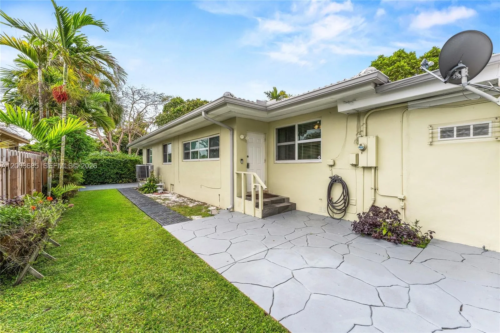 501 Lawn Way, Miami Springs FL 33166