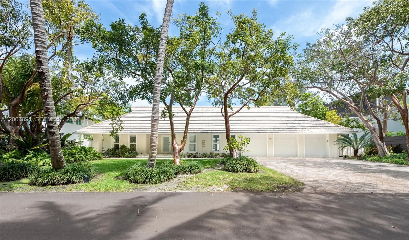 141 Cape Florida Dr, Key Biscayne FL 33149