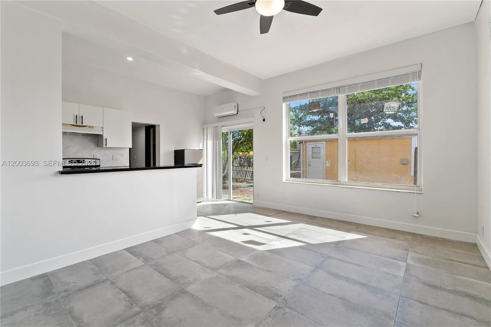 2204 Mckinley St, Hollywood FL 33020