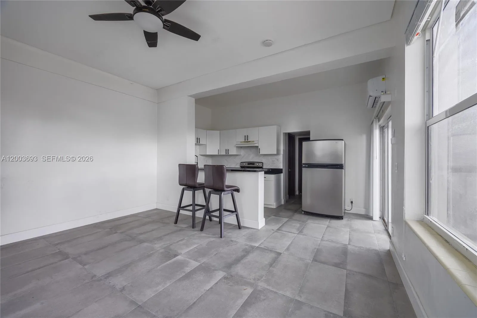 2204 Mckinley St, Hollywood FL 33020