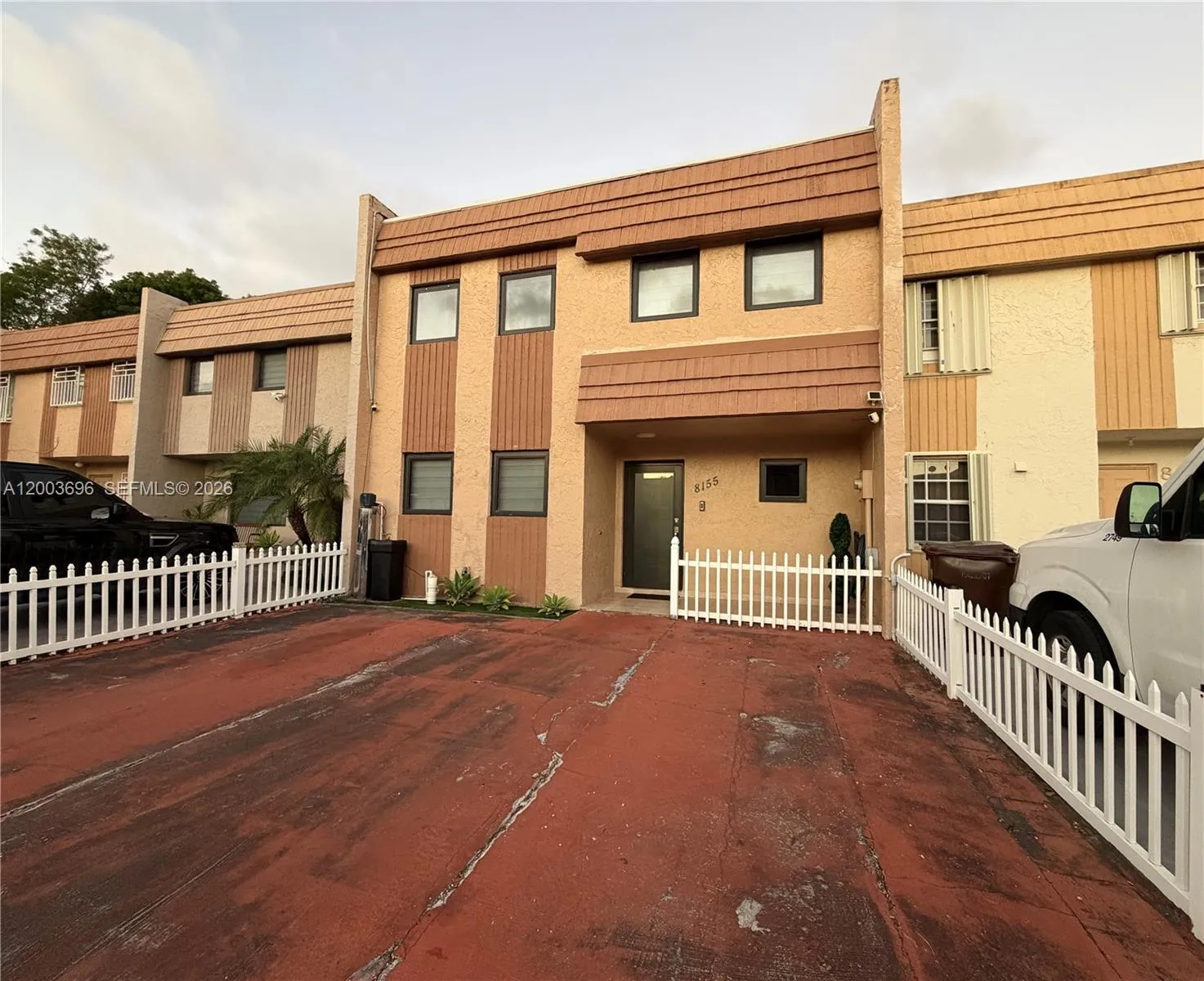 8155 W 9th Ct, Hialeah FL 33014