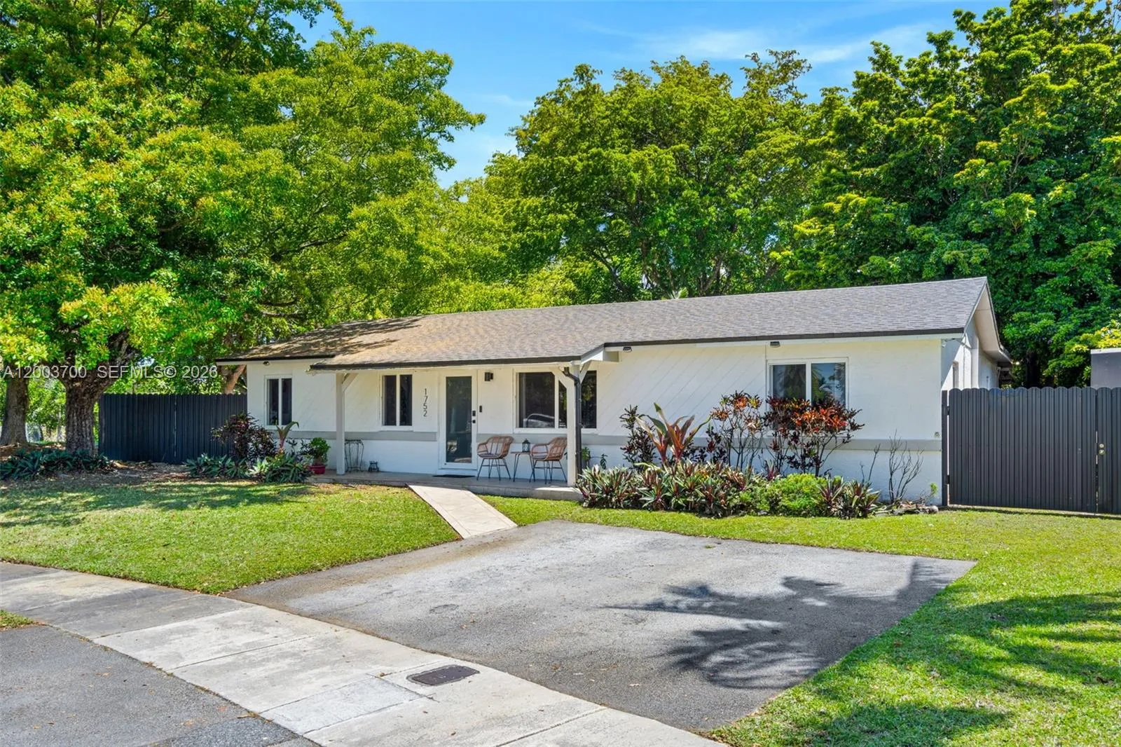 1752 S Anhinga Ln, Homestead FL 33035