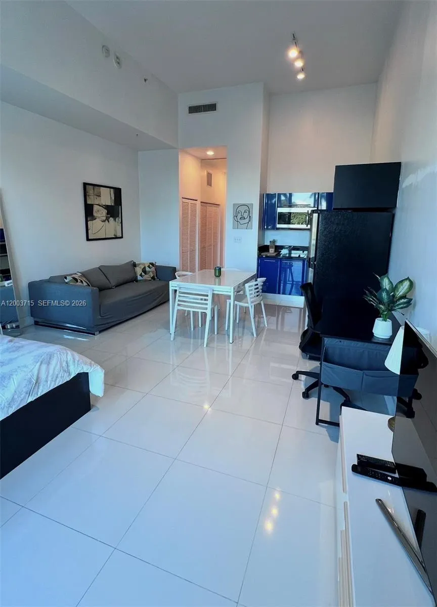 244 Biscayne Blvd # 237, Miami FL 33132