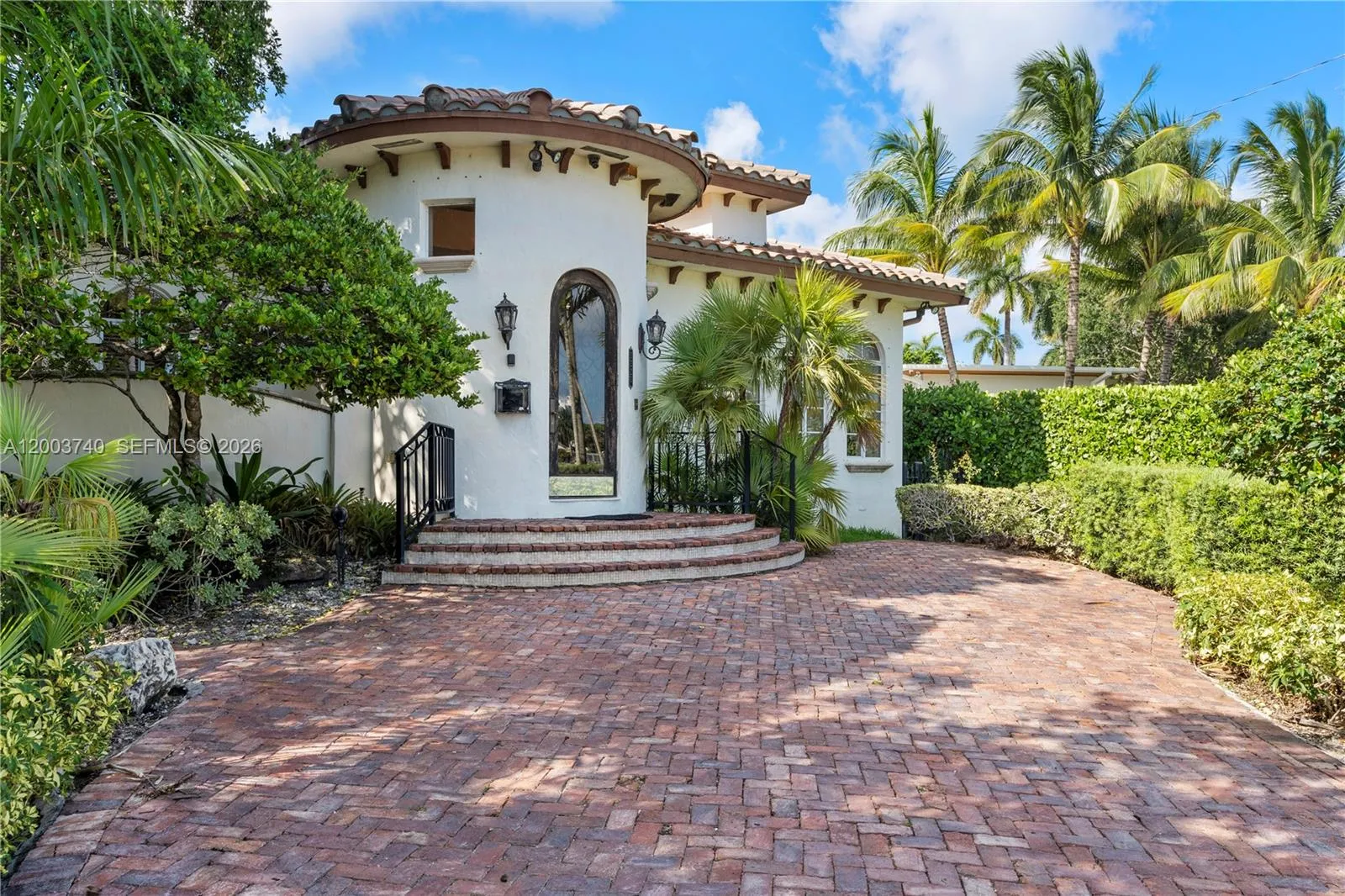 1223 Jackson St, Hollywood FL 33019