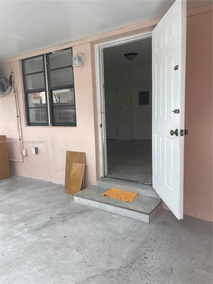 317 E 8th St # 3, Hialeah FL 33010