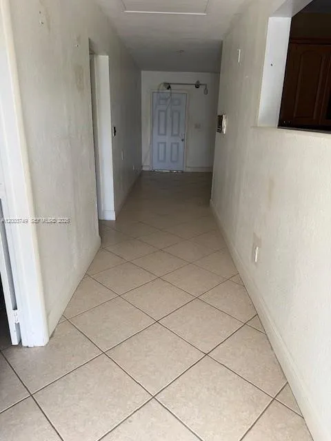 105 NE 17th St, Homestead FL 33030