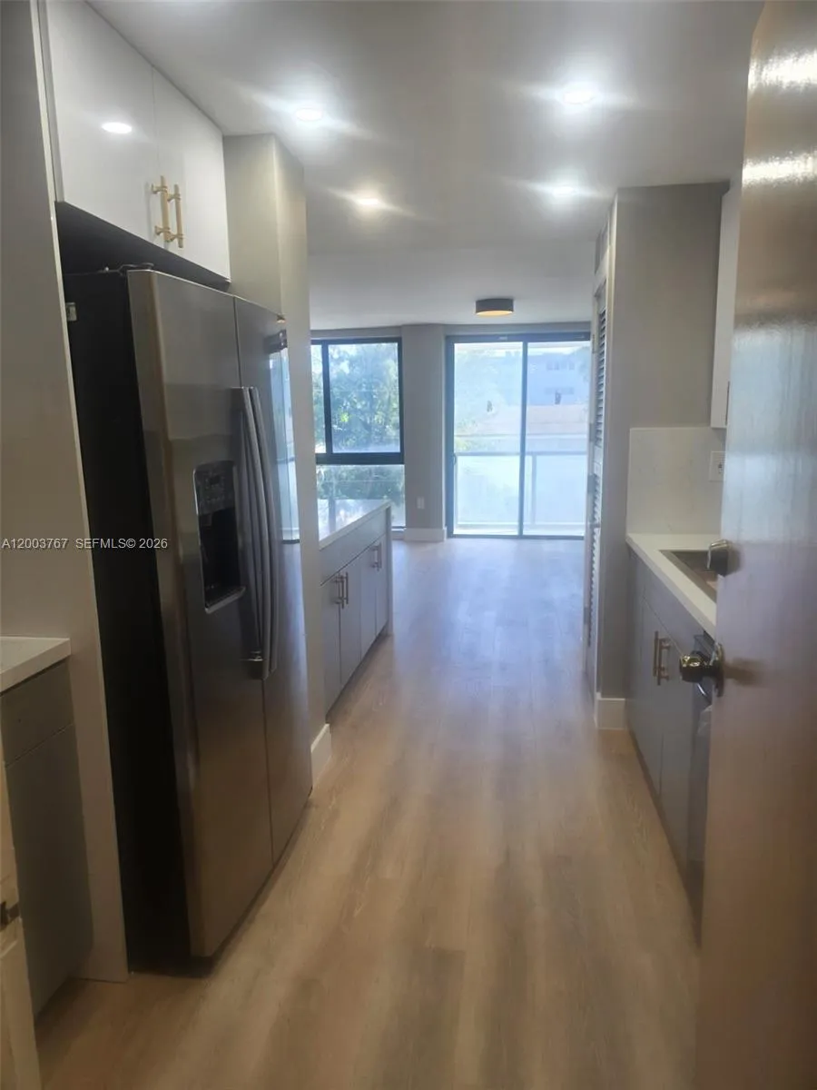 9800 W Bay Harbor Dr # 305, Bay Harbor Islands FL 33154