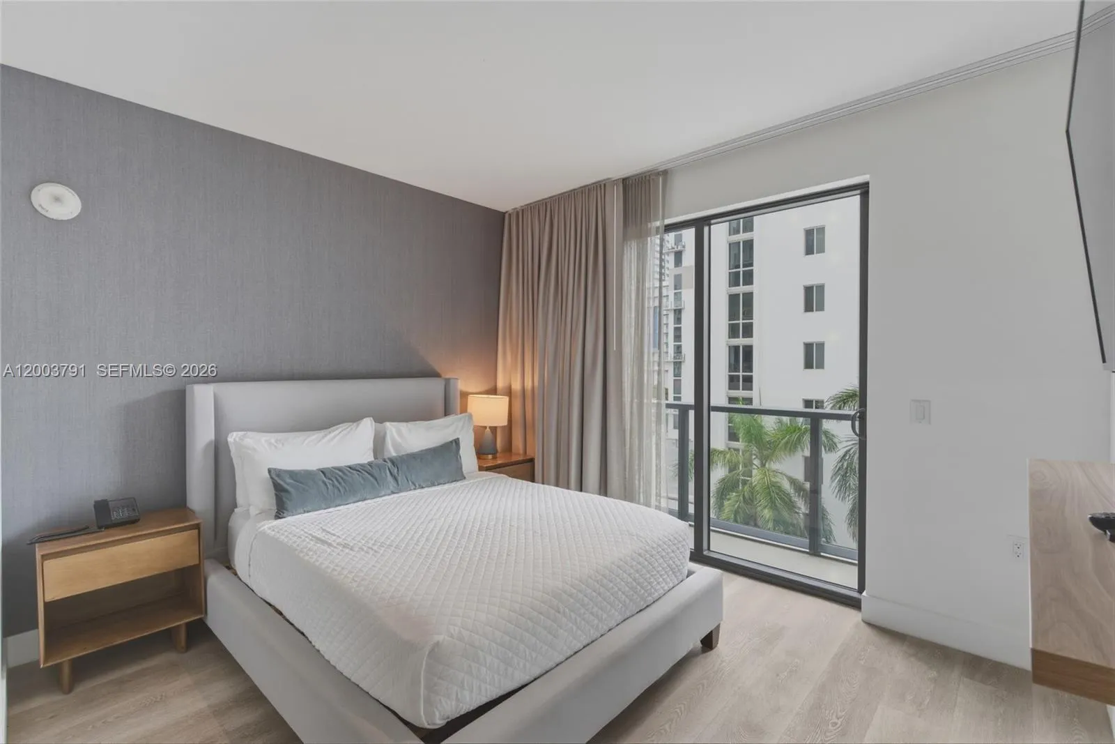 229 SW 9th St # 502, Miami FL 33130