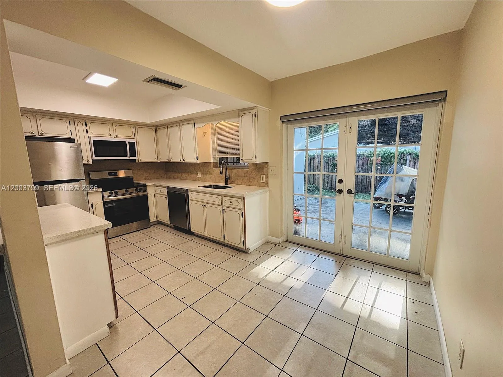 1050 SW 2nd Ave # 1050, Dania Beach FL 33004