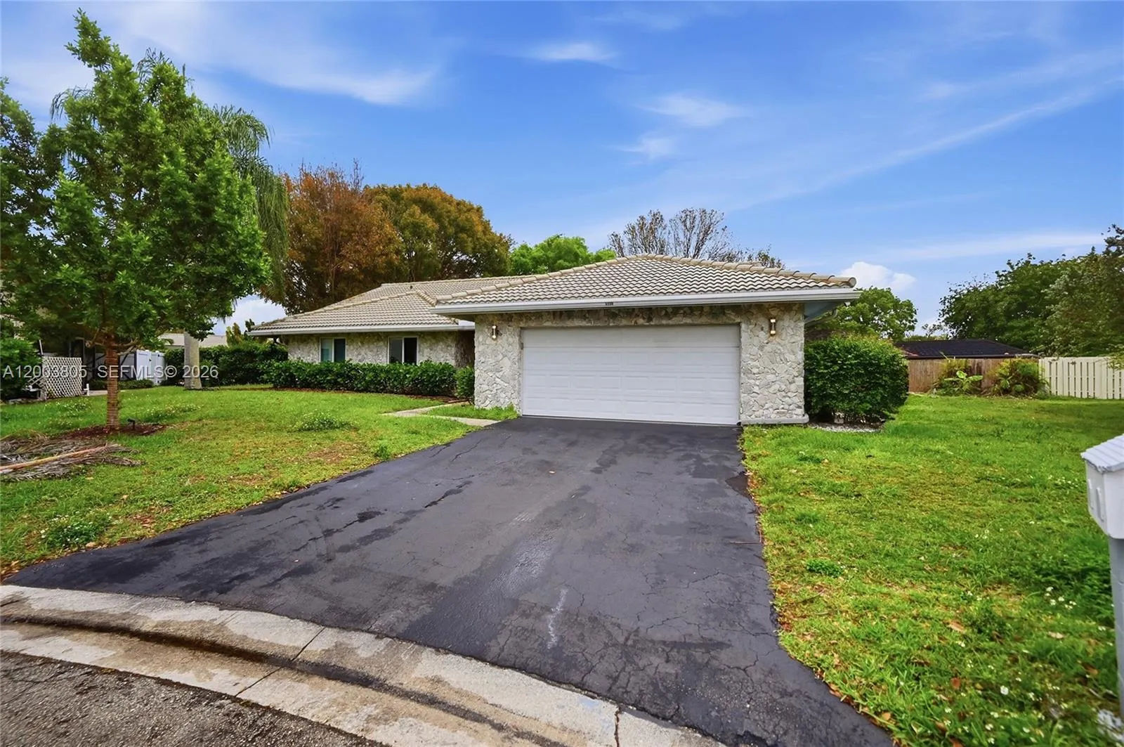 5036 NW 66th Ln, Coral Springs FL 33067