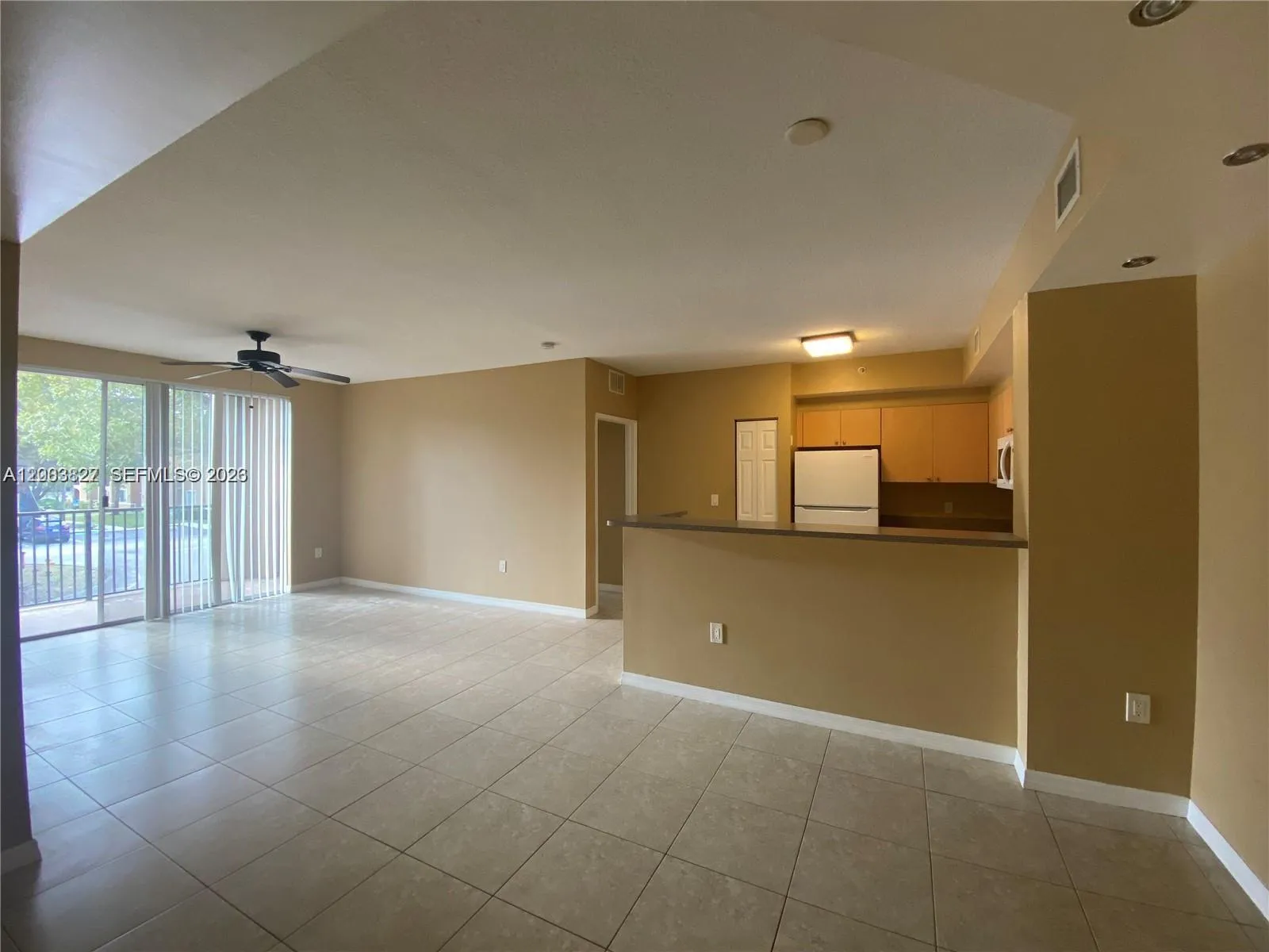 8060 N Nob Hill Rd # 203, Tamarac FL 33321