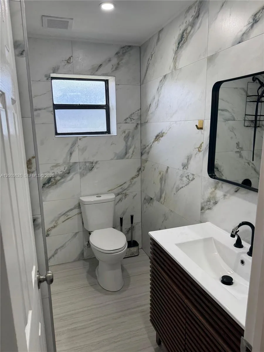 6116 SW 38th St, Miramar FL 33023