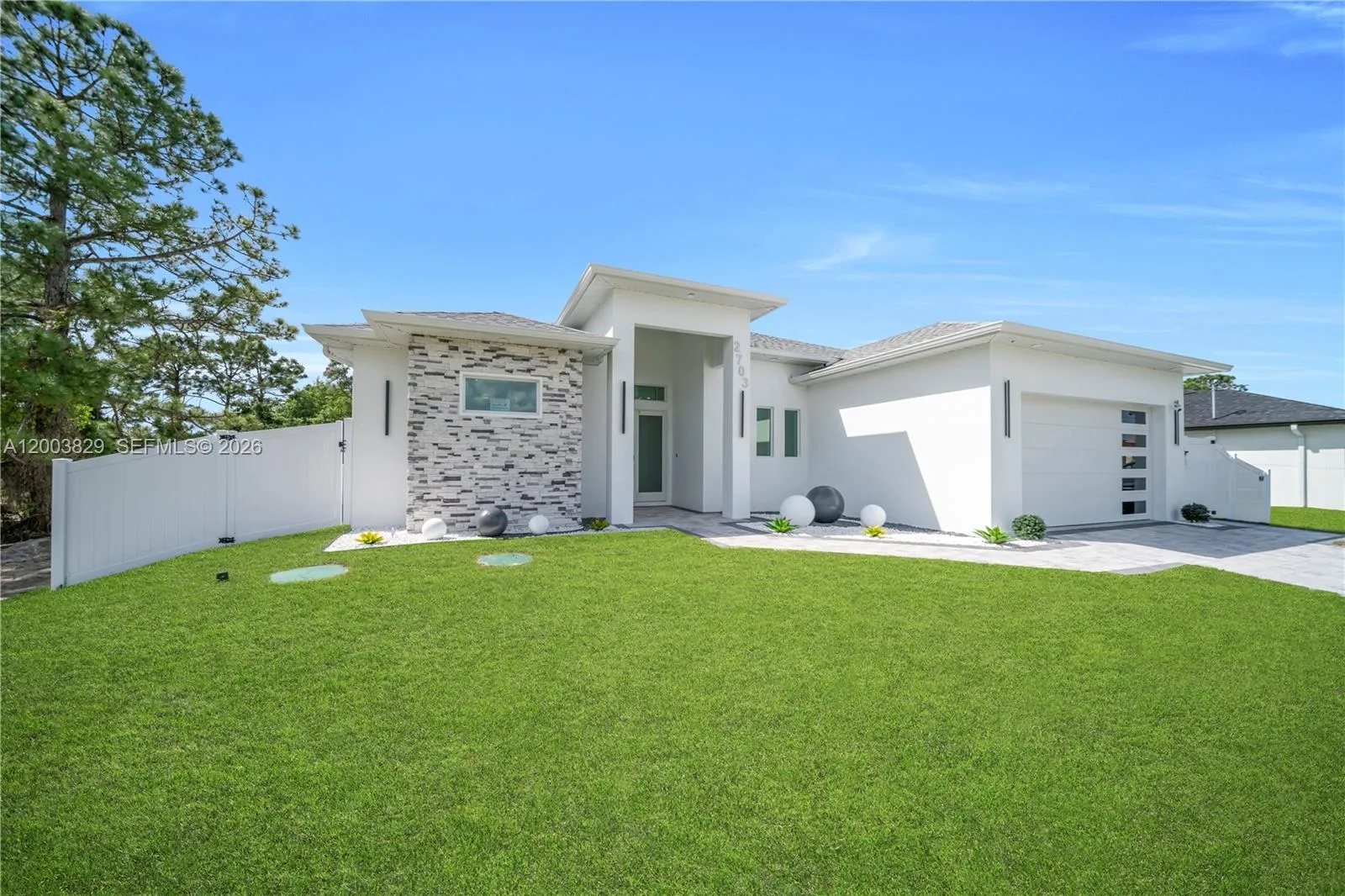 2703 34th ST SW, Lehigh Acres FL 33976