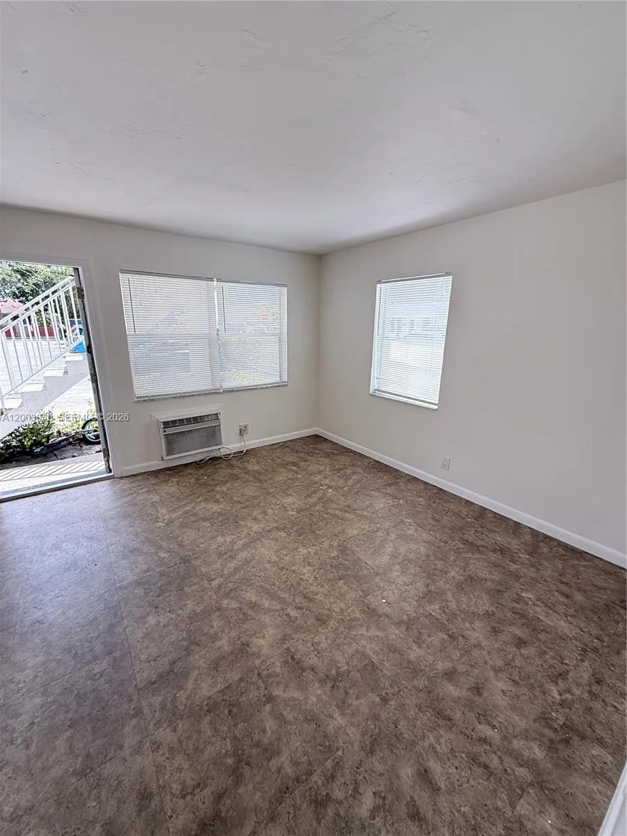 801 N H St # 1, Lake Worth FL 33460