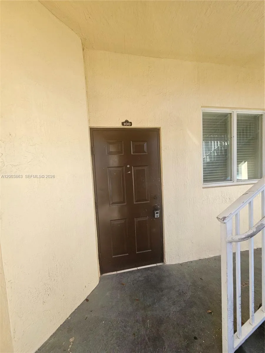 1543 SE 25th St # 100, Homestead FL 33035