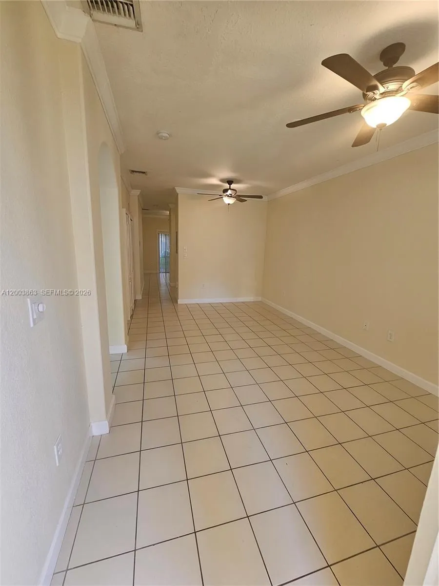 1543 SE 25th St # 100, Homestead FL 33035