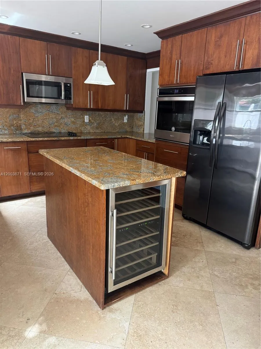 3920 Woodside Dr # 2, Coral Springs FL 33065