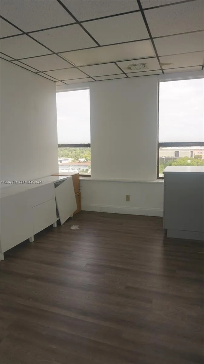 1250 E Hallandale Beach Blvd, Hallandale Beach FL 33009