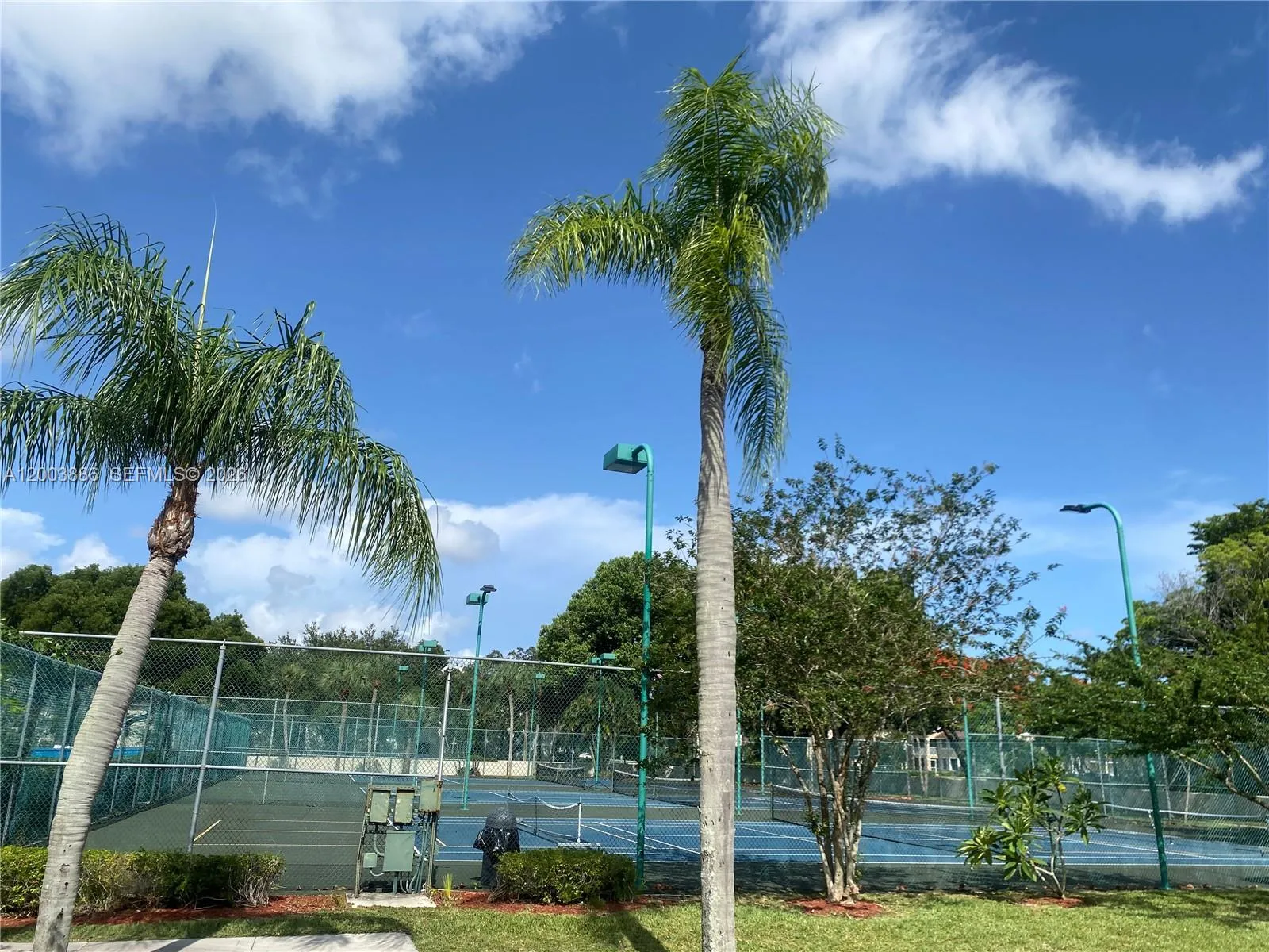 514 Gardens Dr # 101, Pompano Beach FL 33069