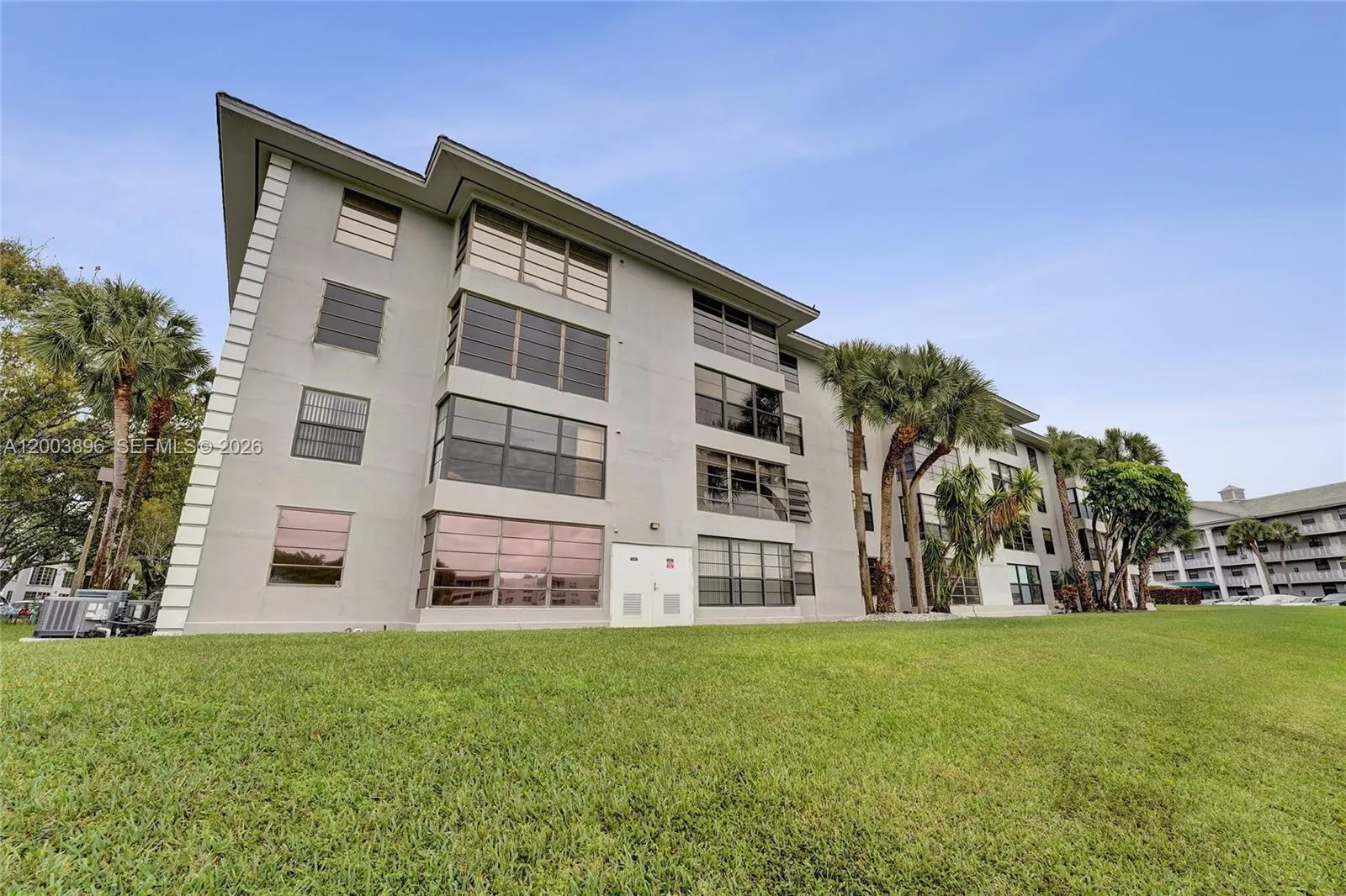 1530 Whitehall Dr # 302, Davie FL 33324