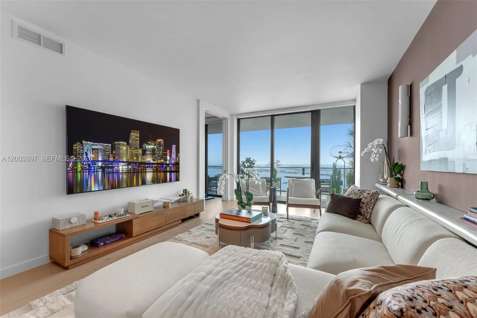 650 NE 32nd St # 4505, Miami FL 33137