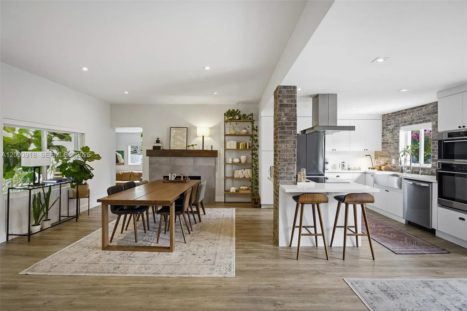 565 South Dr, Miami Springs FL 33166