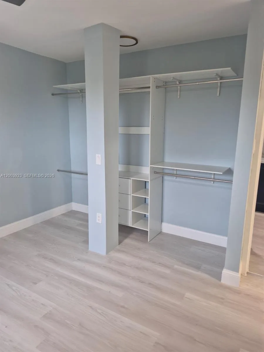 1231 NW 101st St # 2, Miami FL 33147