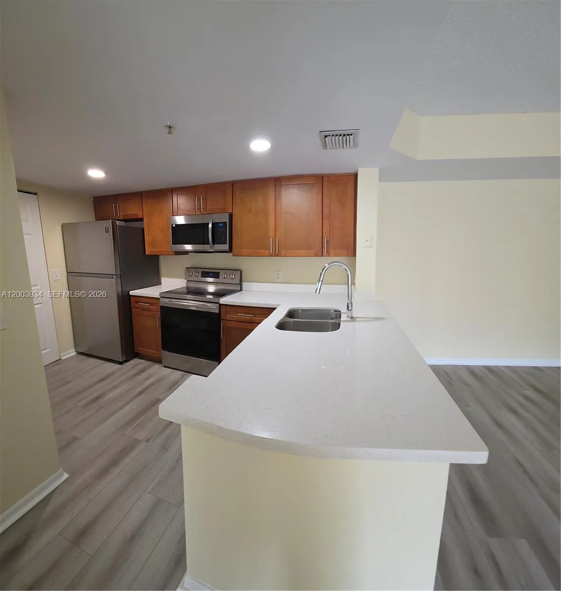 5051 Wiles Rd # 201, Coconut Creek FL 33073