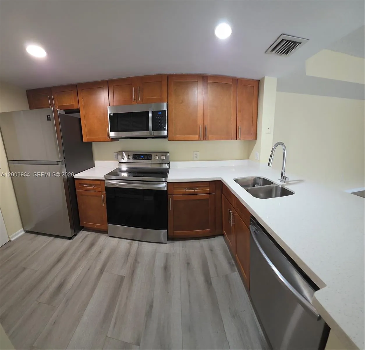 5051 Wiles Rd # 201, Coconut Creek FL 33073