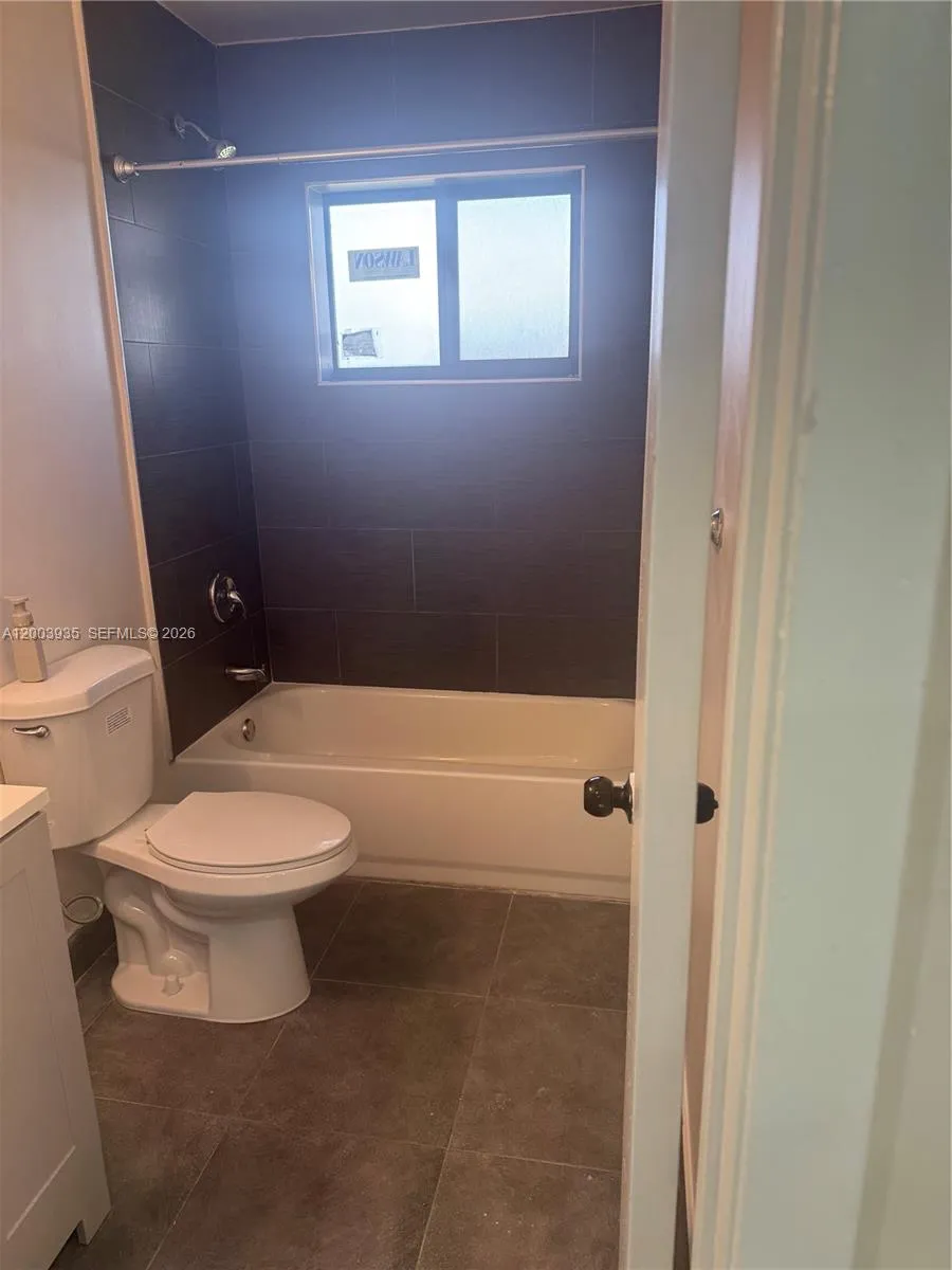 6901 Pembroke Rd # 1, Pembroke Pines FL 33023