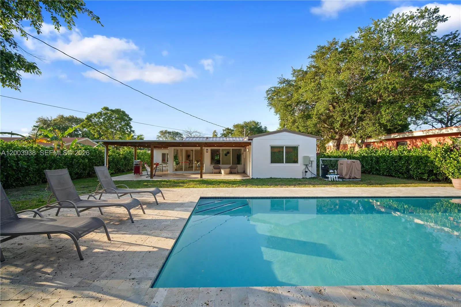 1360 NE 138th St, North Miami FL 33161