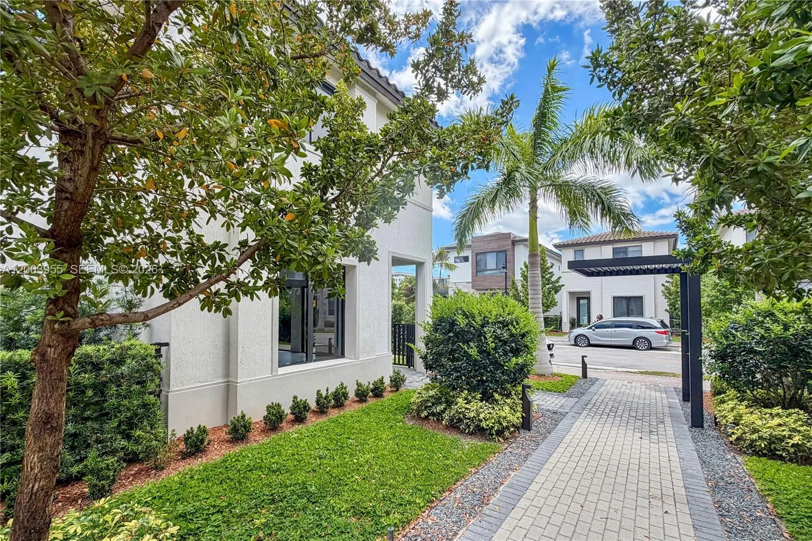 4300 NW 80th Ave, Doral FL 33166