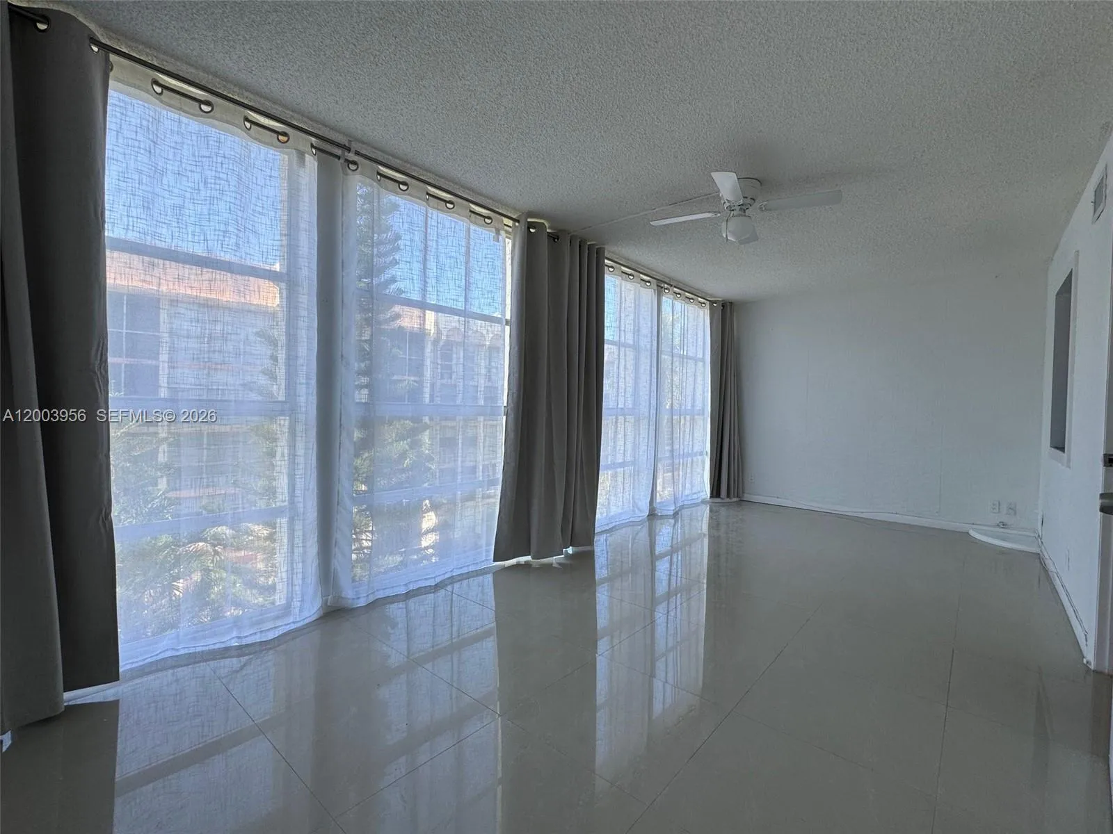 851 Three Islands Blvd # 411, Hallandale Beach FL 33009