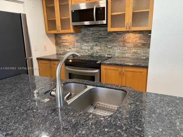 1407 NE 56th St # 301, Fort Lauderdale FL 33334