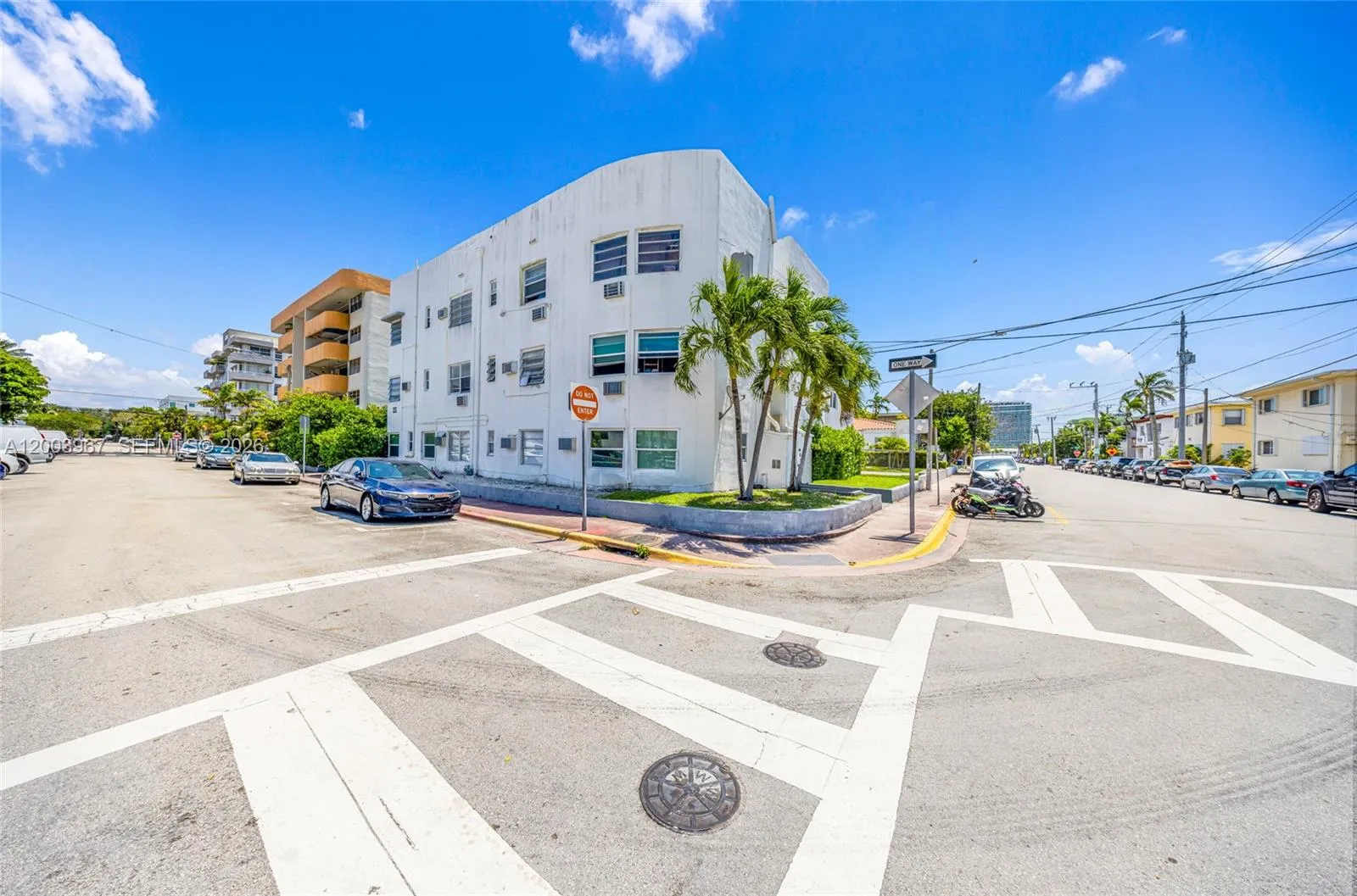 420 78th St, Miami Beach FL 33141