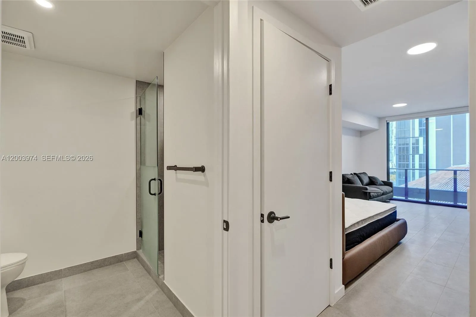 121 NE 5th Street # 807, Miami FL 33132