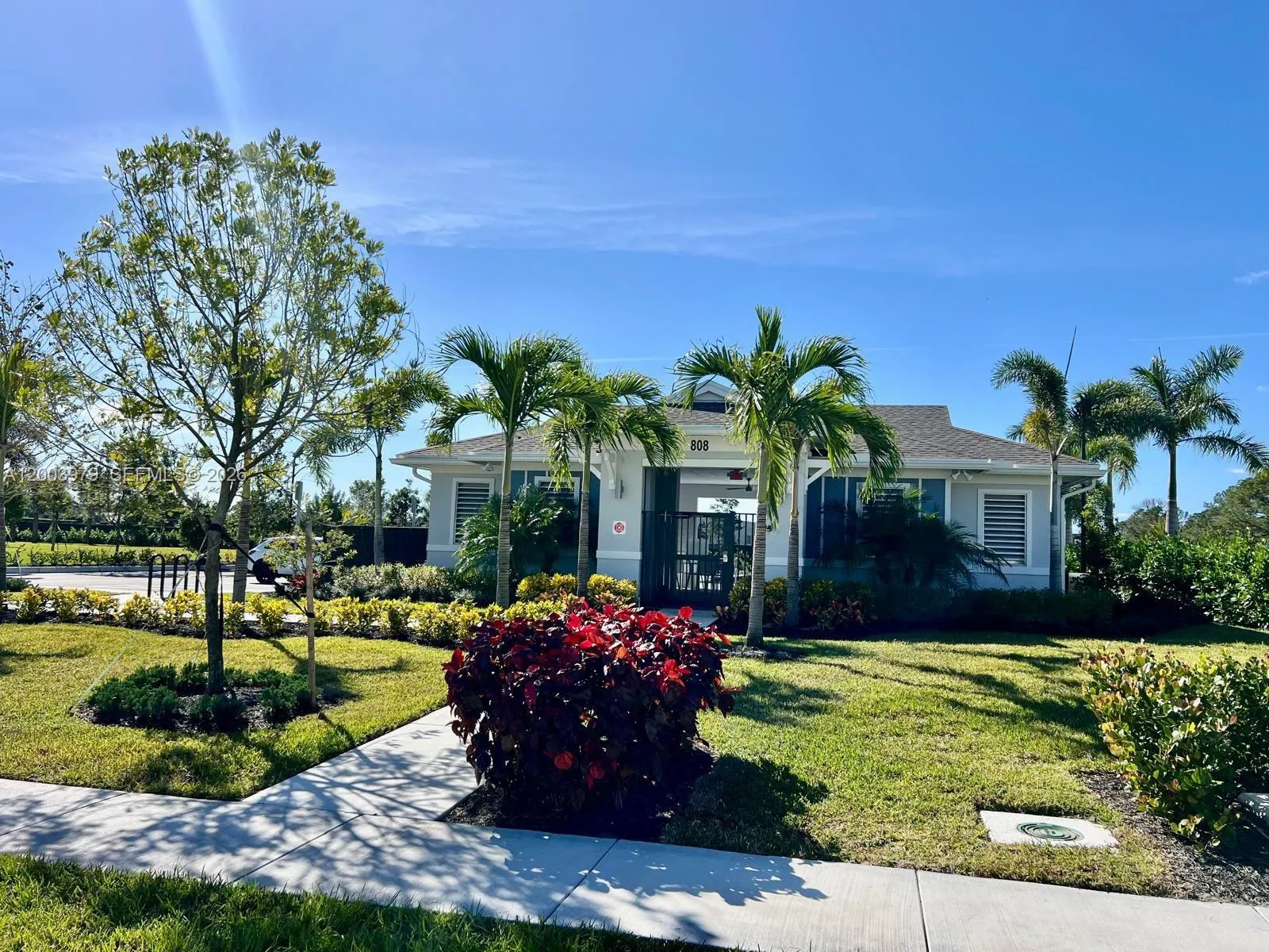 868 SE Grovebush Ln, Port St. Lucie FL 34984