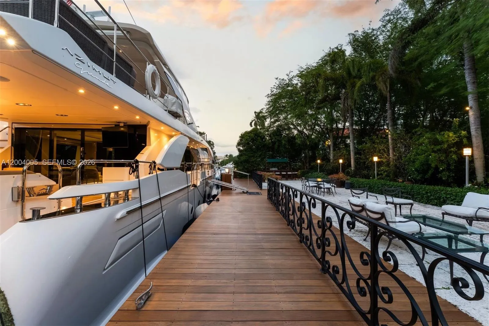 255 Cocoplum Rd, Coral Gables FL 33143