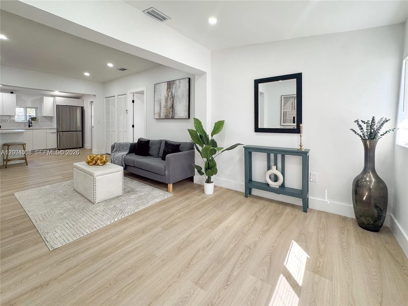 2255 NW 60th St, Miami FL 33142